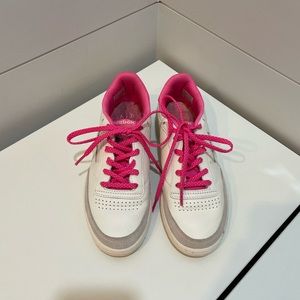 pink reebok sneakers